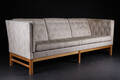 Erik Jørgensen. Fritstående tre-pers. sofa, model EJ 315 