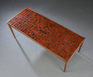 Sofabord af palisander med kakler.  Denne vare er sat til omsalg under nyt varenummer 4665264