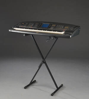 Yamaha. Keyboard, model PSR-8000 2