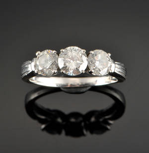 Brillantring i trilogi - ca. 1.95 ct.