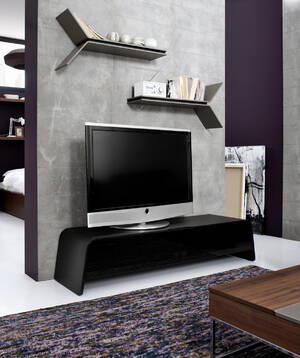 BoConcept. TV-bord af sortbejdset eg.  Denne vare er sat til omsalg under nyt varenummer 4277823