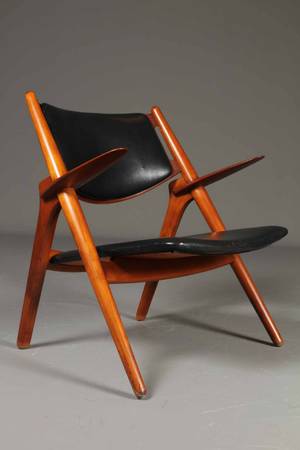 Hans J. Wegner. Savbuk hvilestol, model CH28