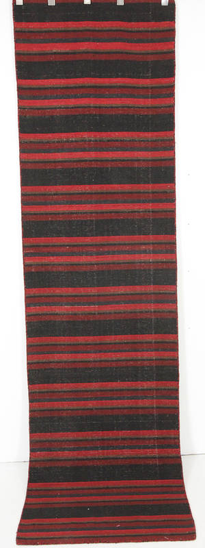 Modern kelim. 300x83 cm