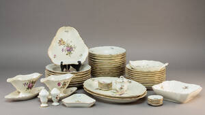 Kgl. Porcelæn  Royal Copenhagen. Frijsenborg service 48