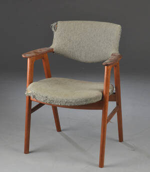 Erik Kierkegaard. Armstol af teak Denne vare er sat til omsalg under nyt varenummer 4881126