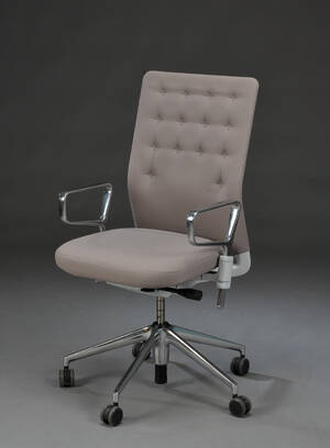 Antonio Citterio. Kontorstol, ID Trim