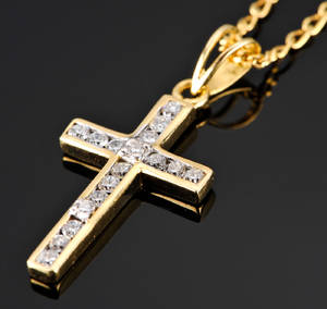 Brillantkors med kæde