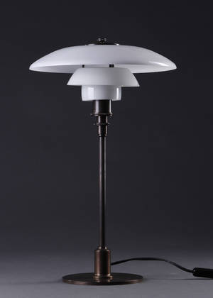 Poul Henningsen. Bordlampe, treph