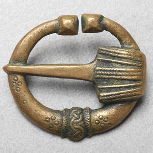 BROSCH, Kalevala Koru, brons