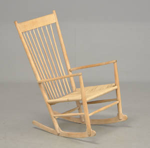 Hans J. Wegner Gyngestol af bøg, model J16, FDB