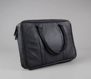 Mads Bruun Collection. Computertaske, model Alfa Denne auktion er annulleret - se nu vare 1925783