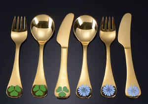Georg Jensen. Par årssæt af forgyldt sterlingsølv, årg. 1979-1980 6