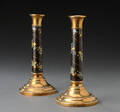 Et par lysestager af messing og fajance, 1800-tallet 2
