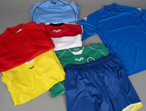 H2O samt Kappa bluser og shorts 50