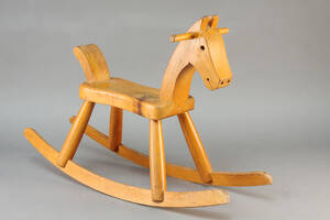 Kay Bojesen. Gyngehest af bøgetræ