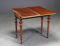 Spillebord af nøddetræ, 1800-tallet