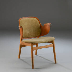 Hans Olsen Armstol af teak, model 107  