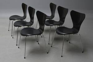 Arne Jacobsen. Seks 7er stole, model 3107, sortlaseret 6