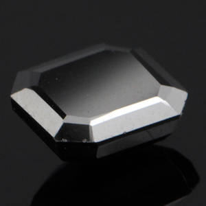 Uindfattet behandlet sort diamant ca 6.00 ct.