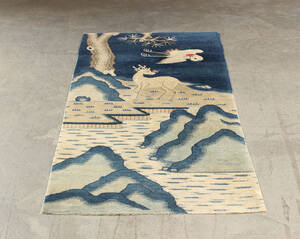 Orientalsk tæppe. 184 x 93 cm