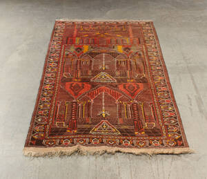 Orientalsk tæppe. 214 x 114 cm
