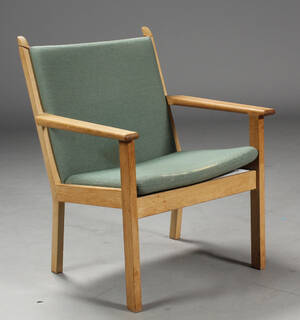 H. J. Wegner, Lænestol, model 284
