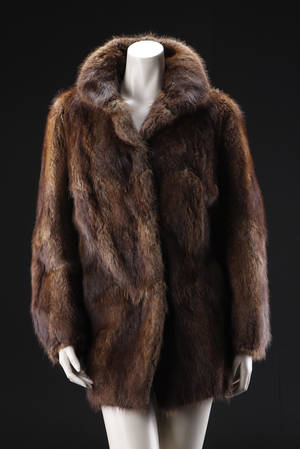 Jakke. Mink. Str. 38-40