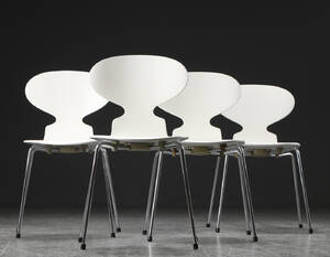 Arne Jacobsen. Sæt på fire stole, model 3101 Myren, nylakerede 4 