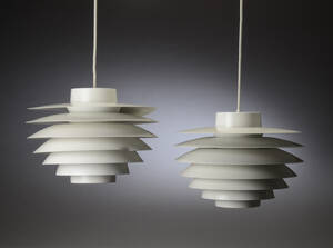 Svend Middelboe. Et par Verona pendler, Ø ca. 42 cm. 2