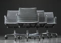 Charles Eames. Fire Kontorstole fra serien Aluminium Group Konference 4