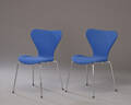 Arne Jacobsen, et par Syver stole, model 3107 2