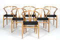 Hans J. Wegner. Sæt på seks Y- stole af matlakeret eg. 6