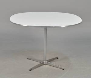 Arne Jacobsen. Rundt cafébord, Ø 90