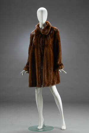 Saga, pelsfrakke af mink, str. 4042 Denne vare er sat til omsalg under nyt varenummer 4097235