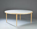 Hans J. Wegner. Rundt spisebord af ask 