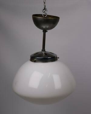 Taklampa, vitmetall och glas, 194050-tal