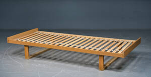 Daybed af eg, 1960erne Denne vare er sat til omsalg under nyt varenummer 4649937