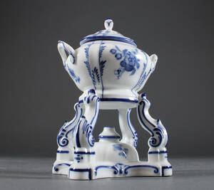 Kgl. porc. Blå blomst - røgelsesterrin