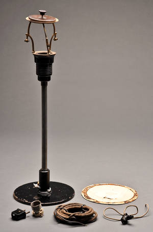 Poul Henningsen. Lampefod, 1950erne