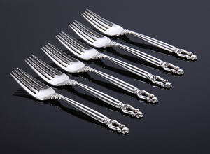 Georg Jensen. KongeAcorn seks gafler af sterlingsølv. 6 