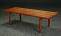Rektangulært sofabord af eg, dansk møbelproducent