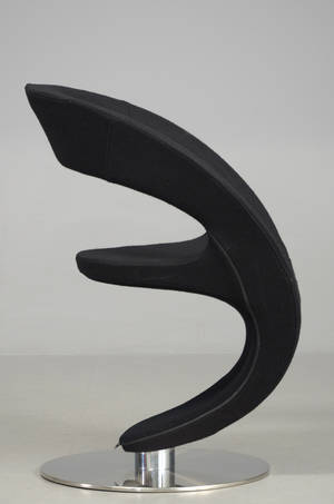 Hvilestol med sort uldstof