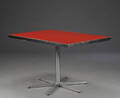 Arne Jacobsen. Rektangulært spisebord med sekspasfod Denne vare er sat til omsalg under nyt varenummer 4750100