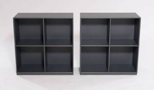 Peter J. Lassen. To Montana moduler model 1112, dybde 30 cm