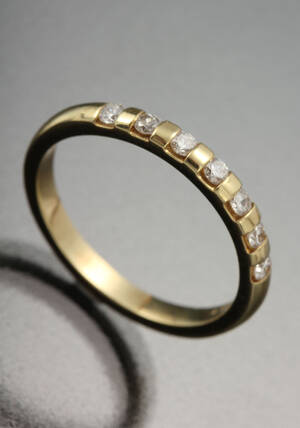 Alliancering med brillanter, 0.35 ct.