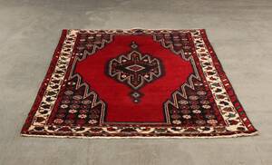 Orientalsk håndknyttet tæppe, 143x200 cm.