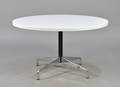 Charles Eames. Rundt spisebord  Segmented Table