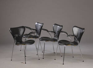 Arne Jacobsen. Fire armstole, Syveren, model 3207, sort læder 4