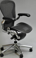Donald Chadwick  William Stump. Multijusterbar kontorstol, model Aeron Executive - nyeste model, str. B 