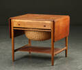 Hans J. Wegner. Sybord, eg og teak